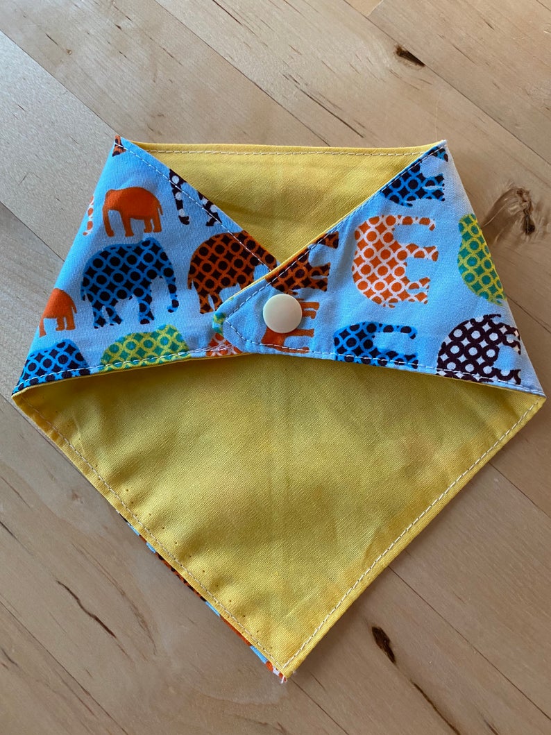 pet_bandana_elephant_fabric