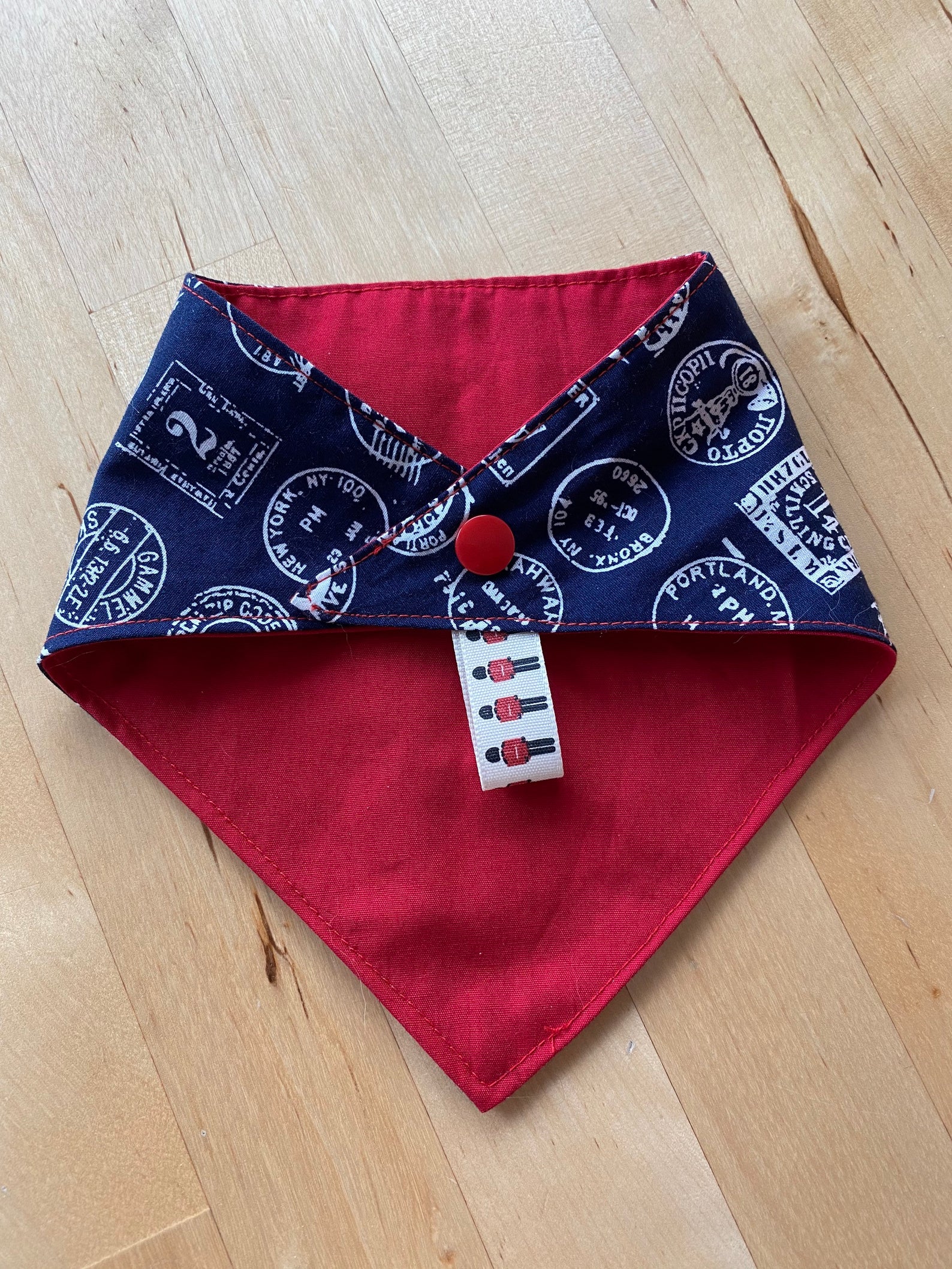 pet_bandana_stamps_fabric